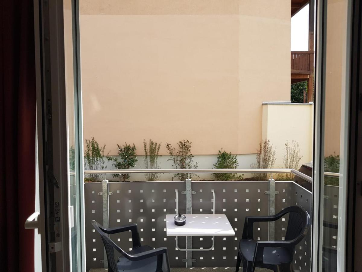 Hotel Emiliana Am Bahnhof Φραγκφούρτη Εξωτερικό φωτογραφία