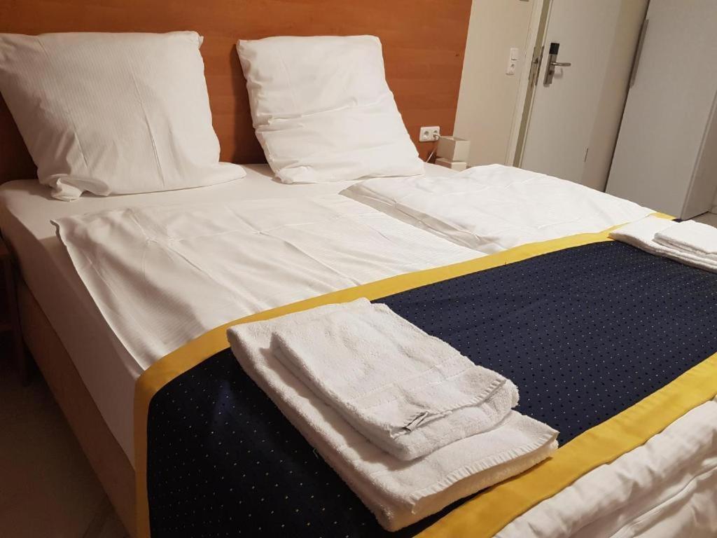 Hotel Emiliana Am Bahnhof Φραγκφούρτη Εξωτερικό φωτογραφία