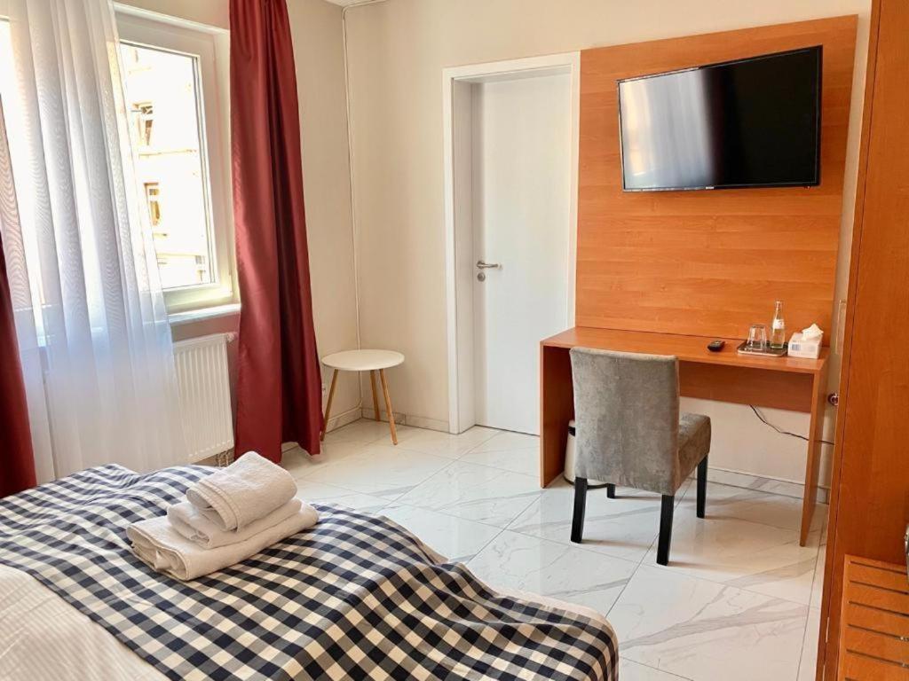 Hotel Emiliana Am Bahnhof Φραγκφούρτη Εξωτερικό φωτογραφία