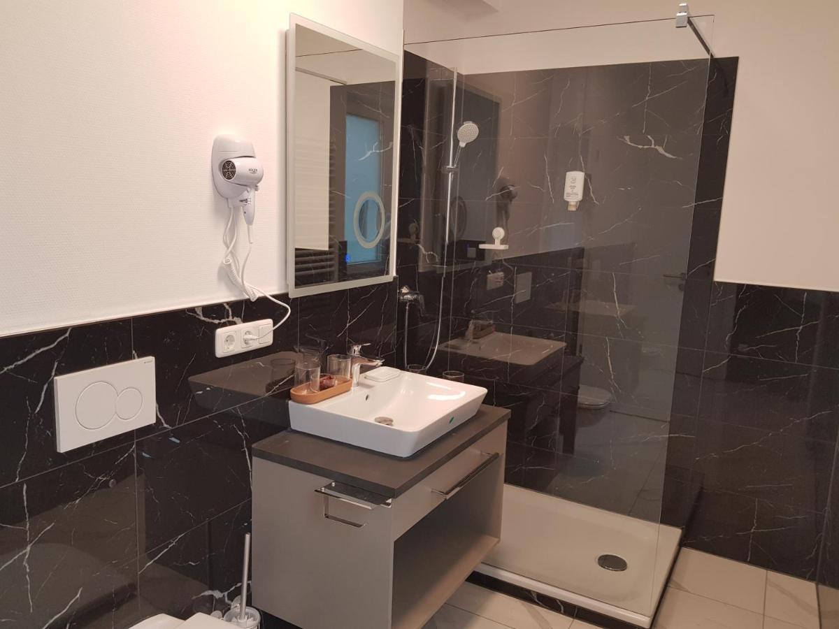 Hotel Emiliana Am Bahnhof Φραγκφούρτη Εξωτερικό φωτογραφία